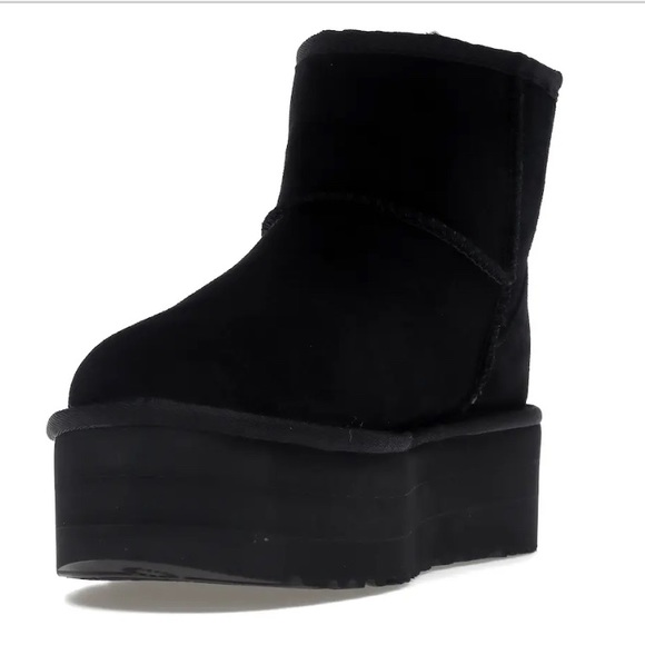 UGG Classic Mini Suede Platform Booties Size 8 Wide - Picture 3 of 8